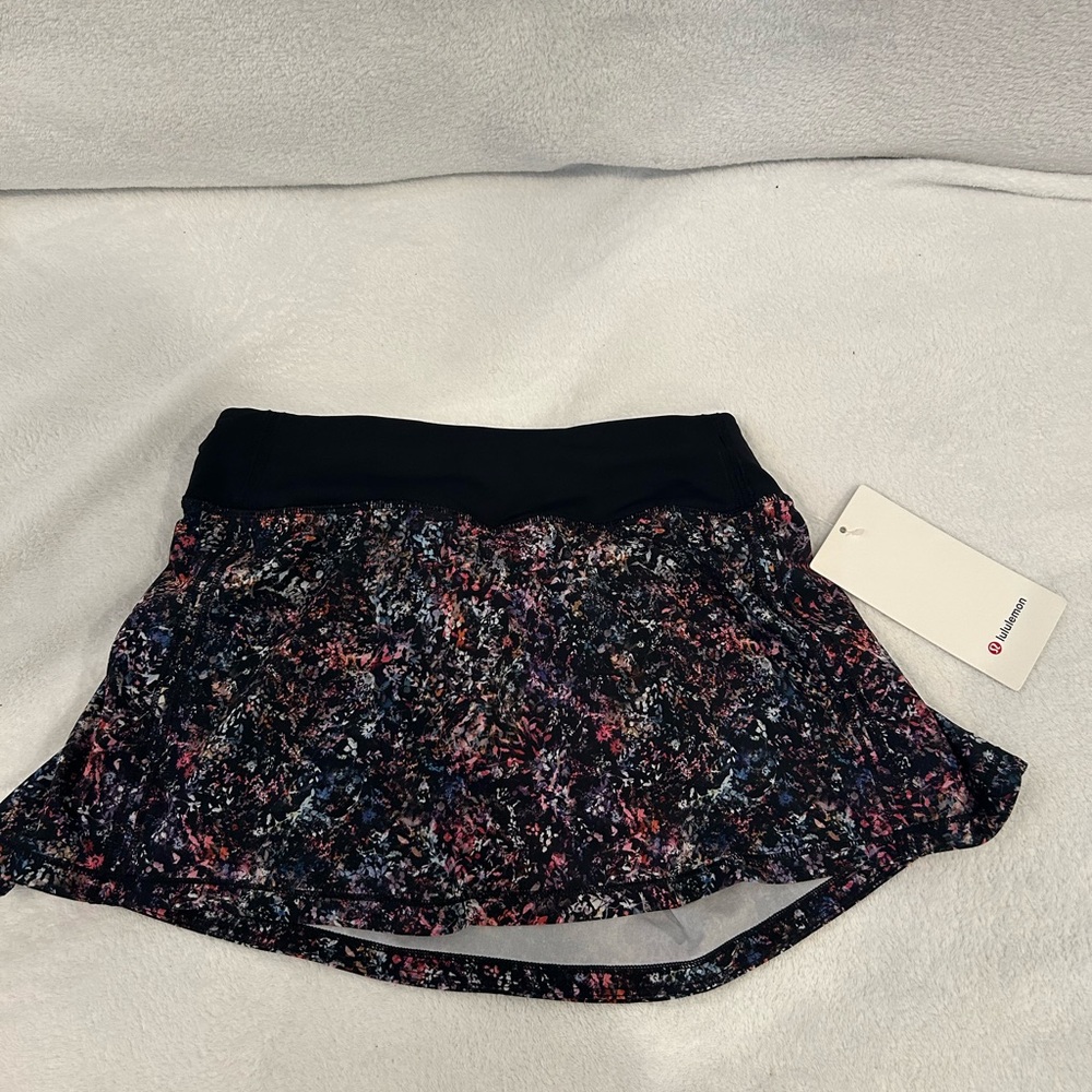 Lululemon - Pace Rival MR Skirt - size:2 - color: Floral Spray Multi